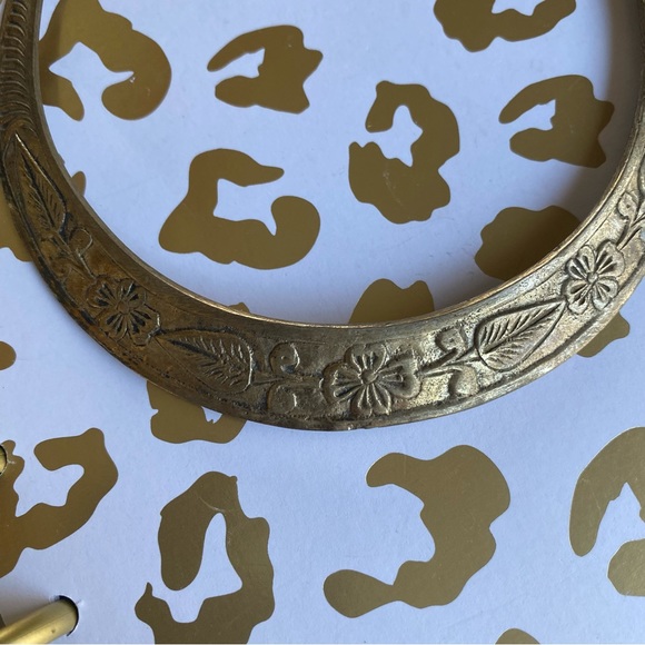 Vintage gold/brass tone hasli torque embossed necklace - Picture 2 of 5